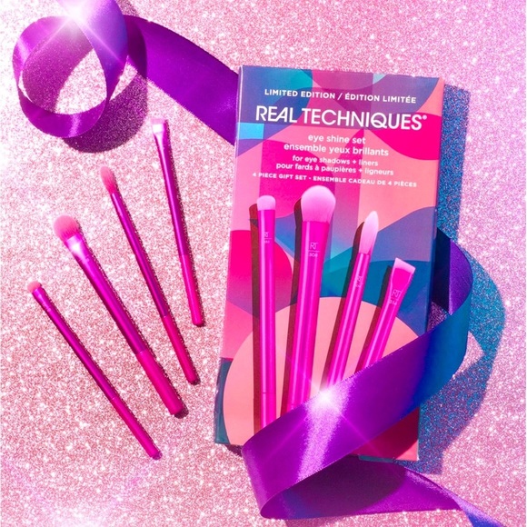 Real Techniques Other - BNIB Real Techniques Eye Shine Brush Set